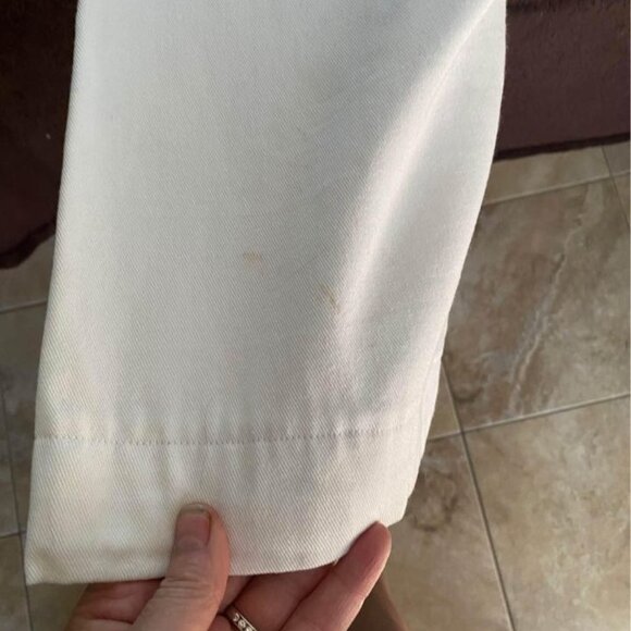 Kids unisex Size 2 karate uniform. White. Minor Stains. Good condition. - Picture 4 of 8